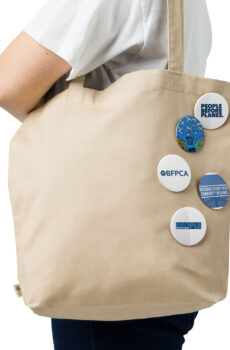 Set of pin buttons